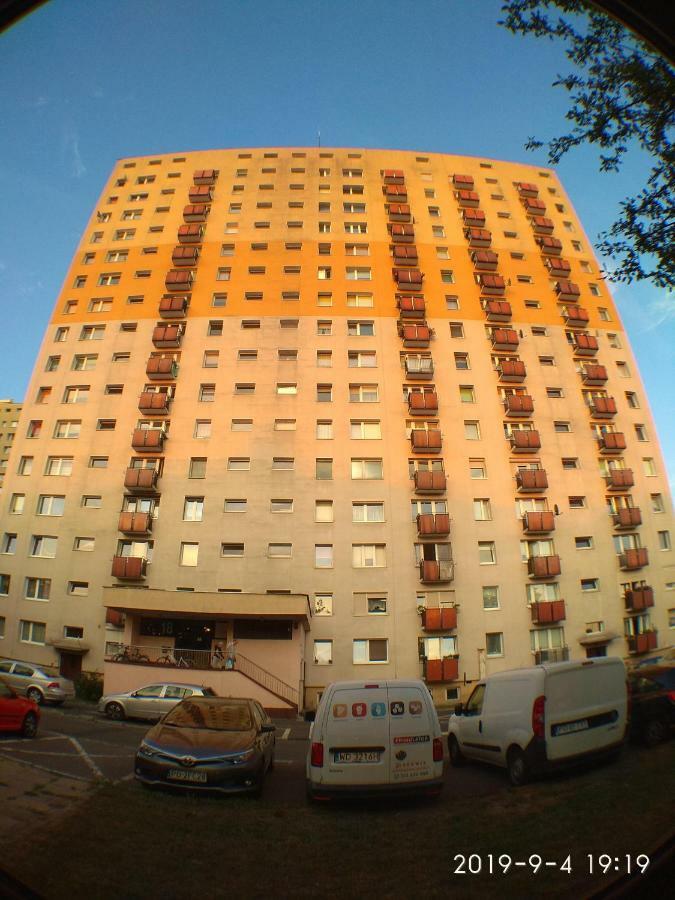 2020 Zwyciestwa 18 - Mieszkanie / Kawalerka / Studio Poznan Ngoại thất bức ảnh